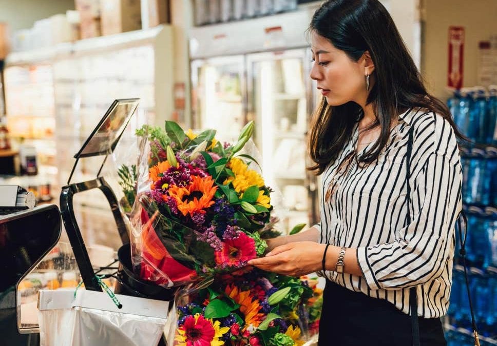 Sainsbury’s becomes first major UK retailer to replace plastic flower bags with paper packaging